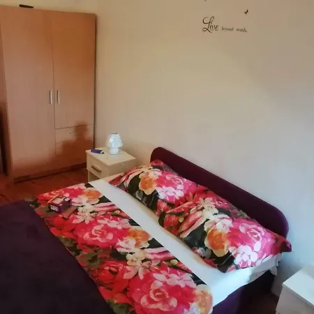 Апартаменты Apartman Tea *